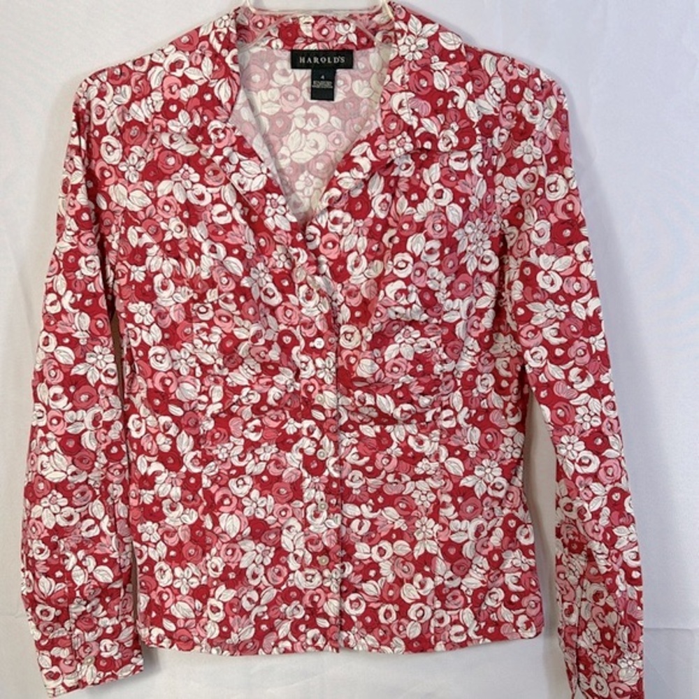 Harold’s Floral Roses Button Down Blouse Size 4 red, pink, and white long sleeve